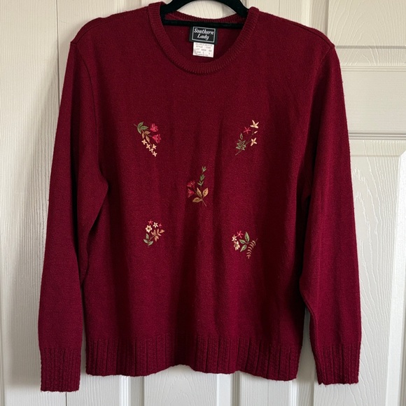 Southern Lady Burgundy Floral embroidered design Women's Sweater Large - Picture 1 of 6